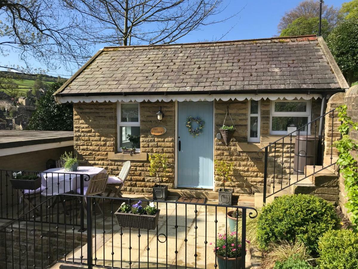 "The Lodge", Holmfirth Exterior photo